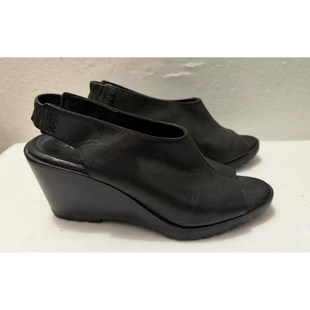 Sorel Joanie II Slingback Wedge Sandal Womens 8.5 Black  Leather Peep Toe